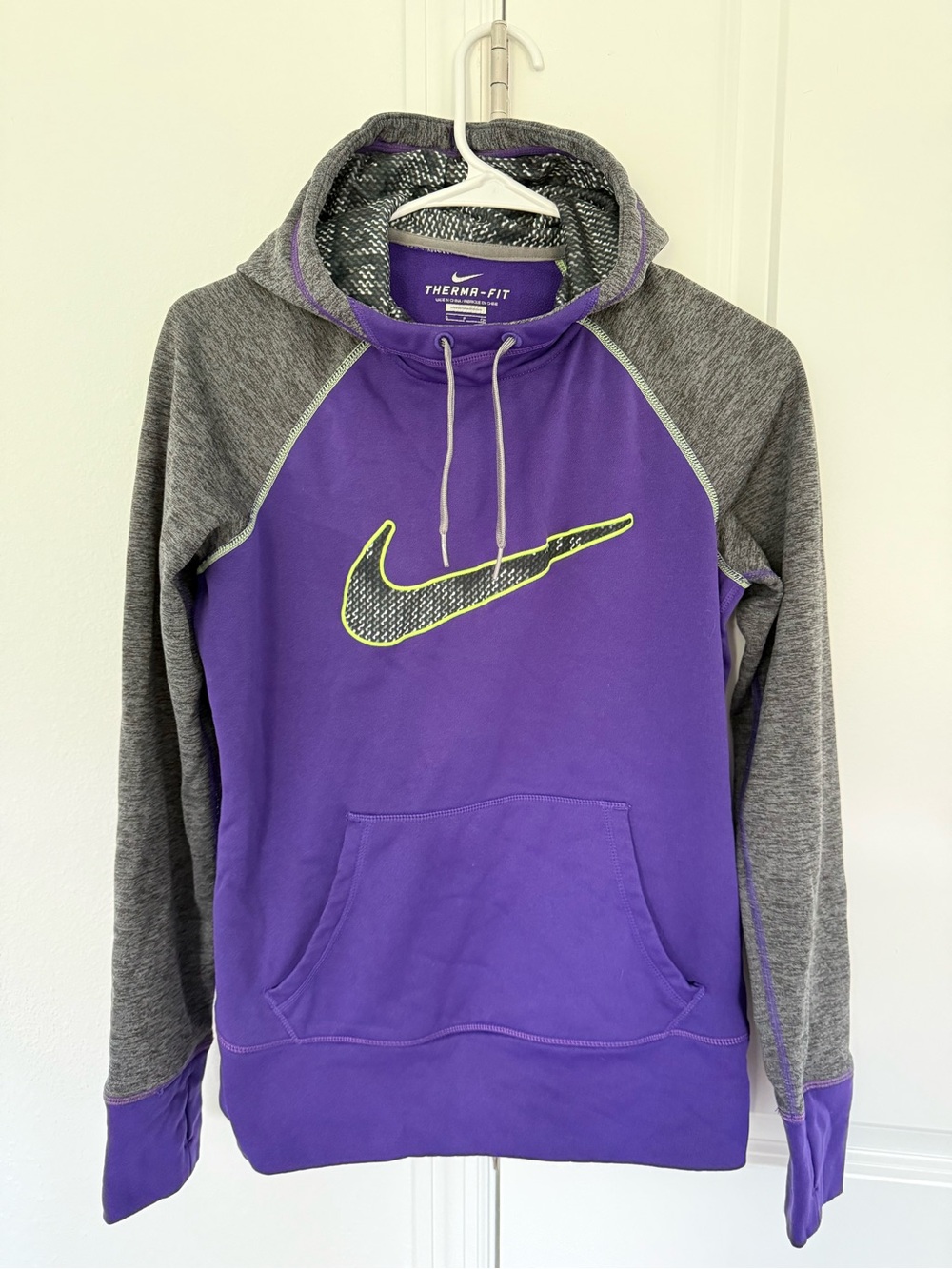 Nike Purple & Gray Therma-Fit Crewneck Sweatshirt with Neon Accent